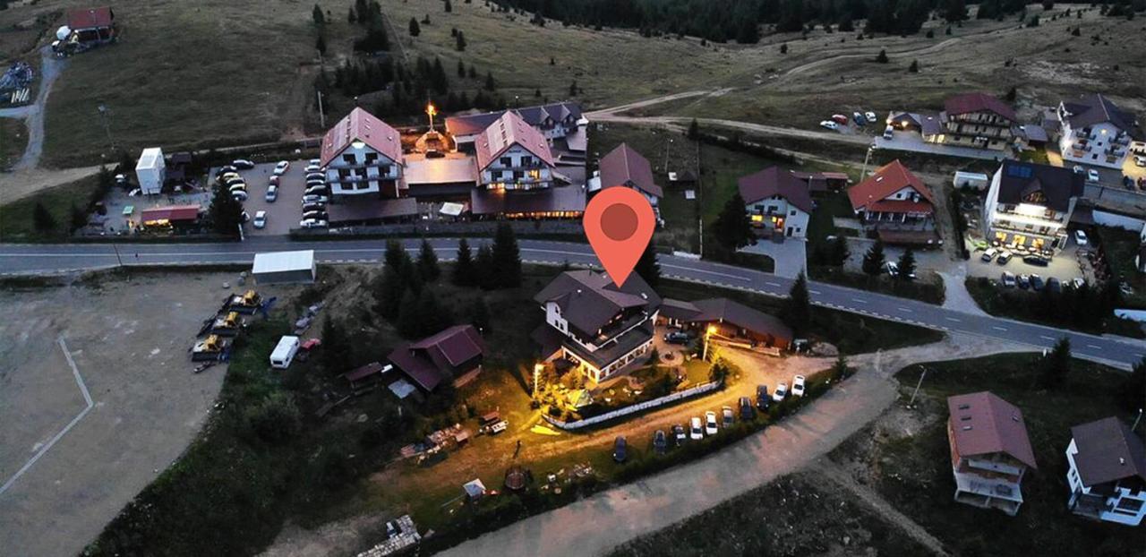 Pensiune & Restaurant Victoria Păltiniş Buitenkant foto